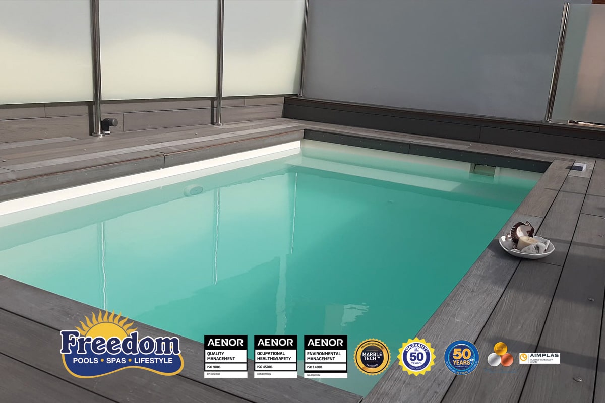 mini piscine coque australienne modèle City