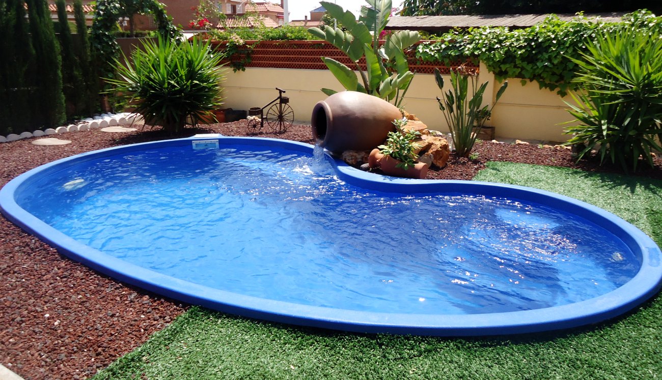 piscine coque modèle Freedom 2000