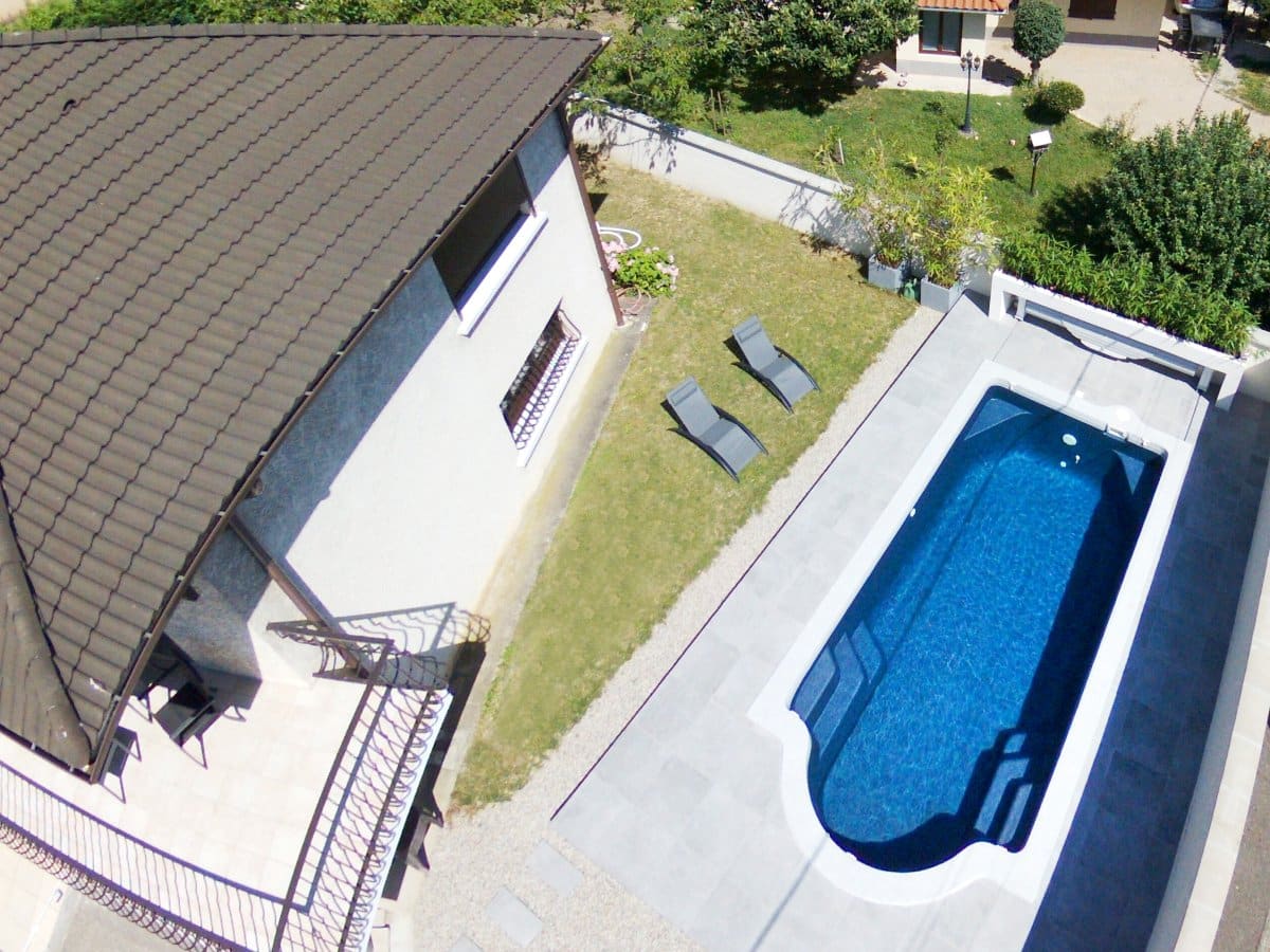 piscine coque modèle Lagoona