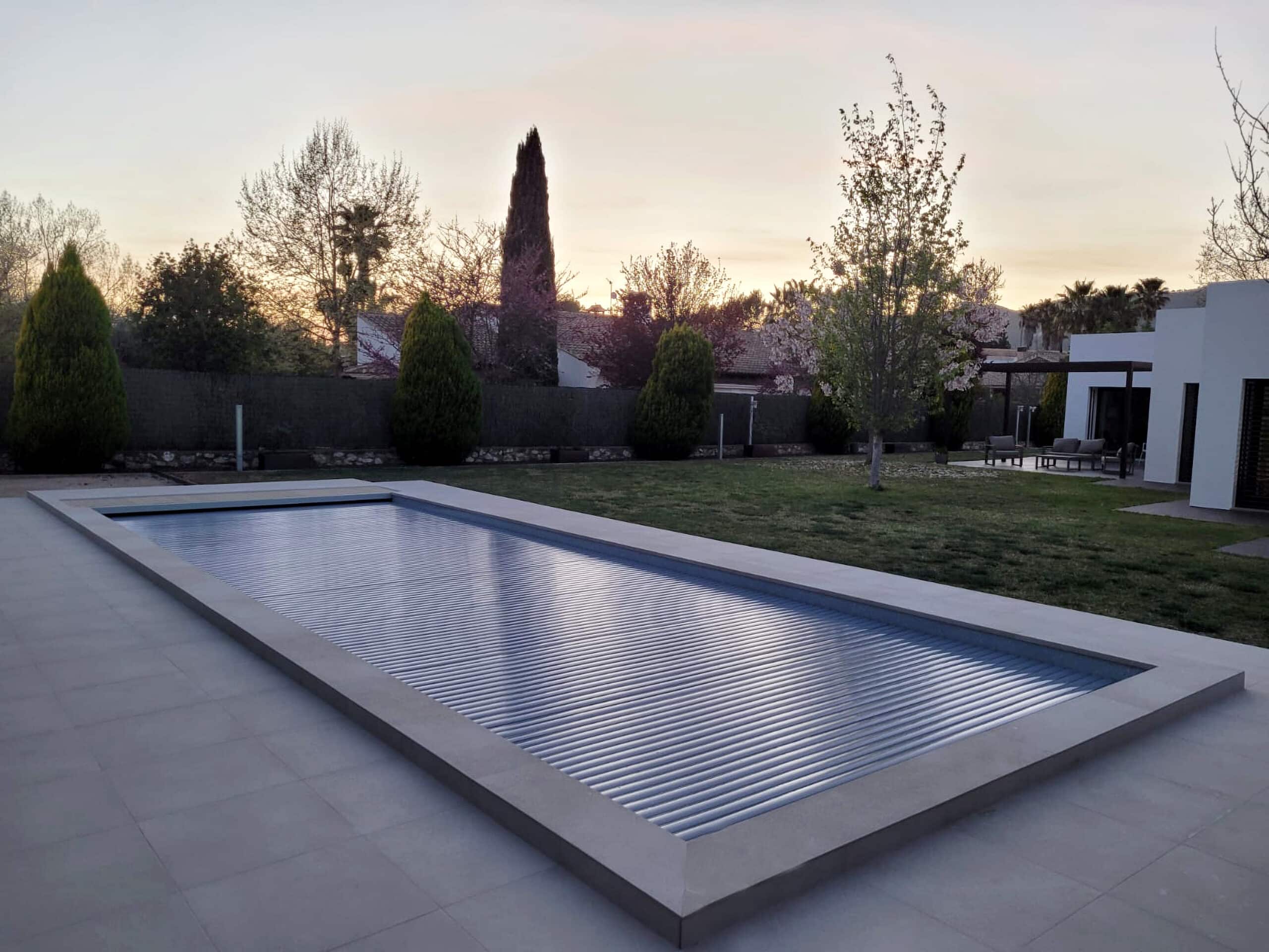 piscine coque australienne modèle Riviera