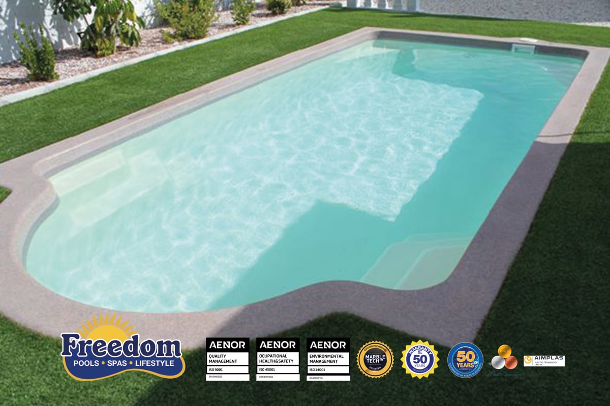 piscine coque modèle Lagoona