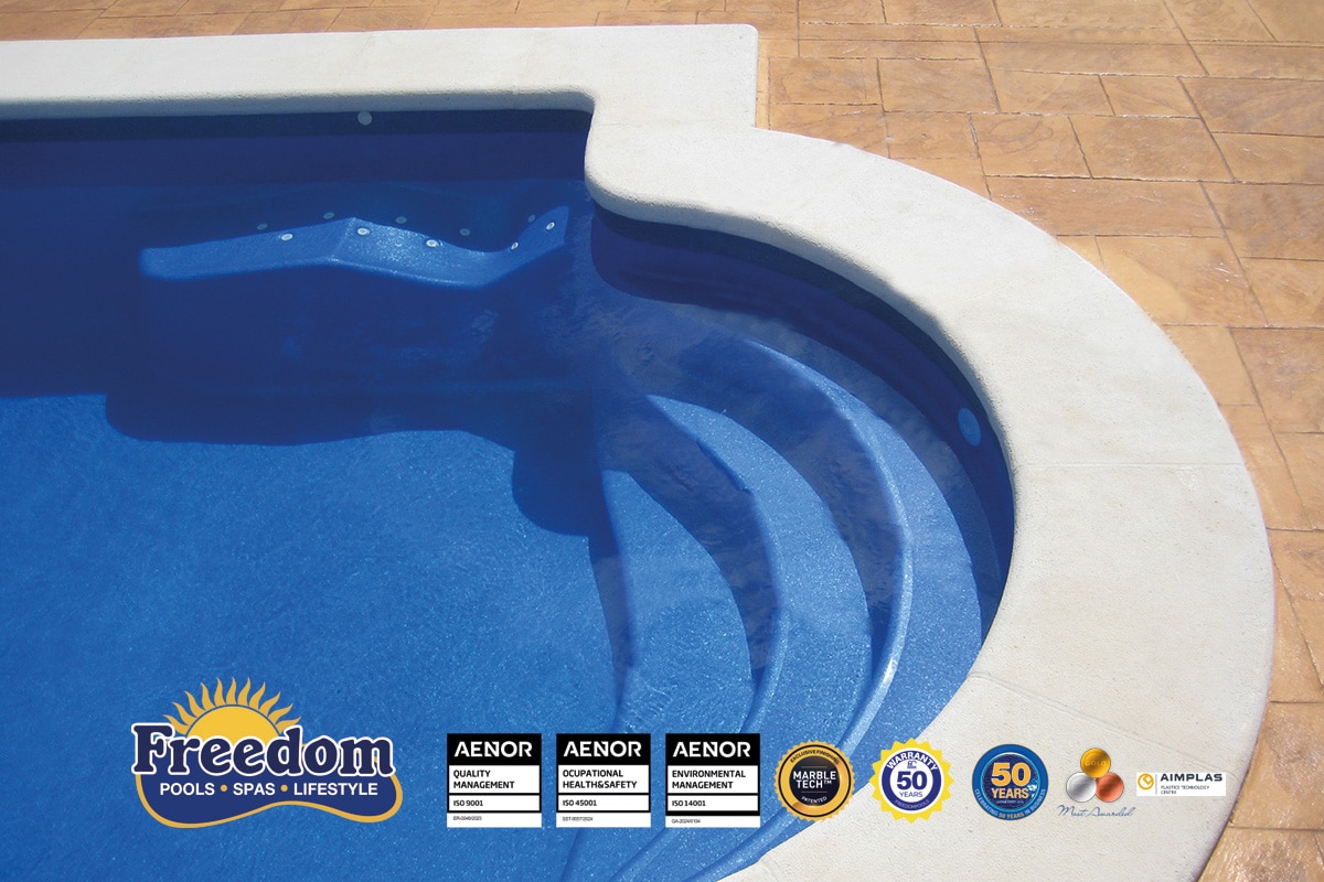 piscine coque modèle Majestic