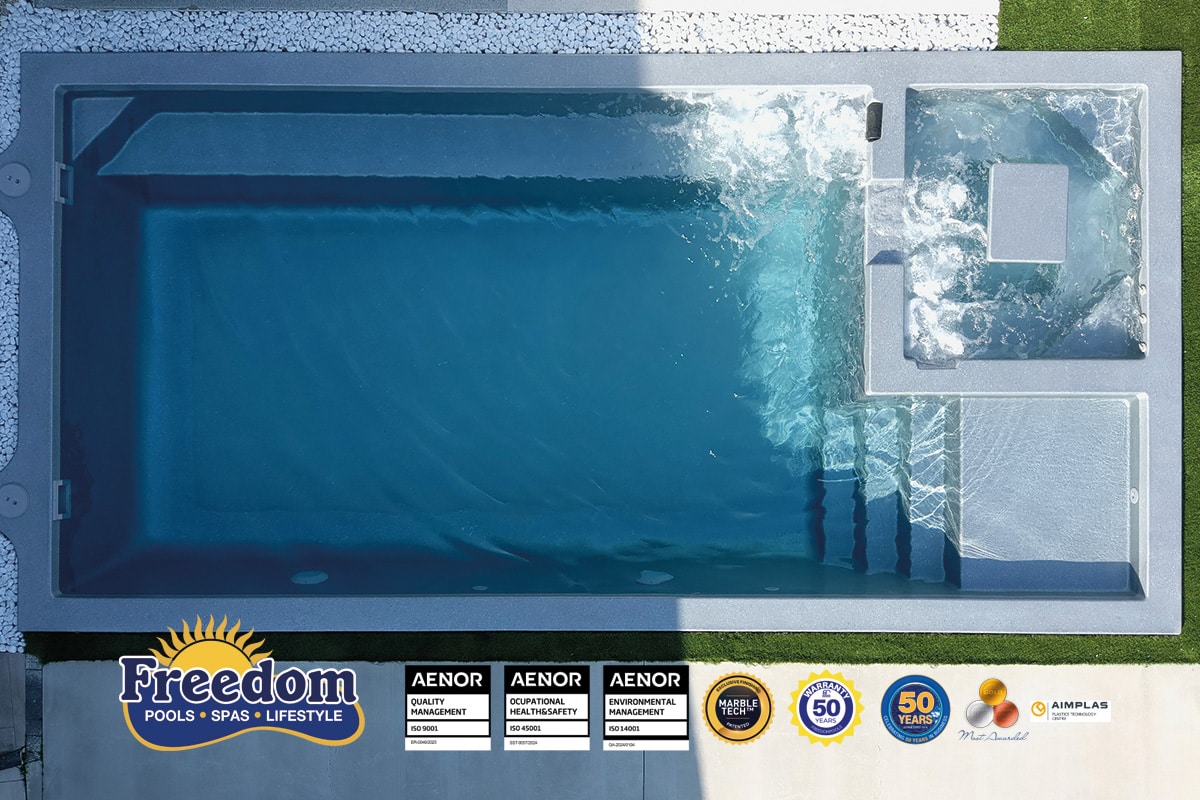 piscine coque modèle Manhattan