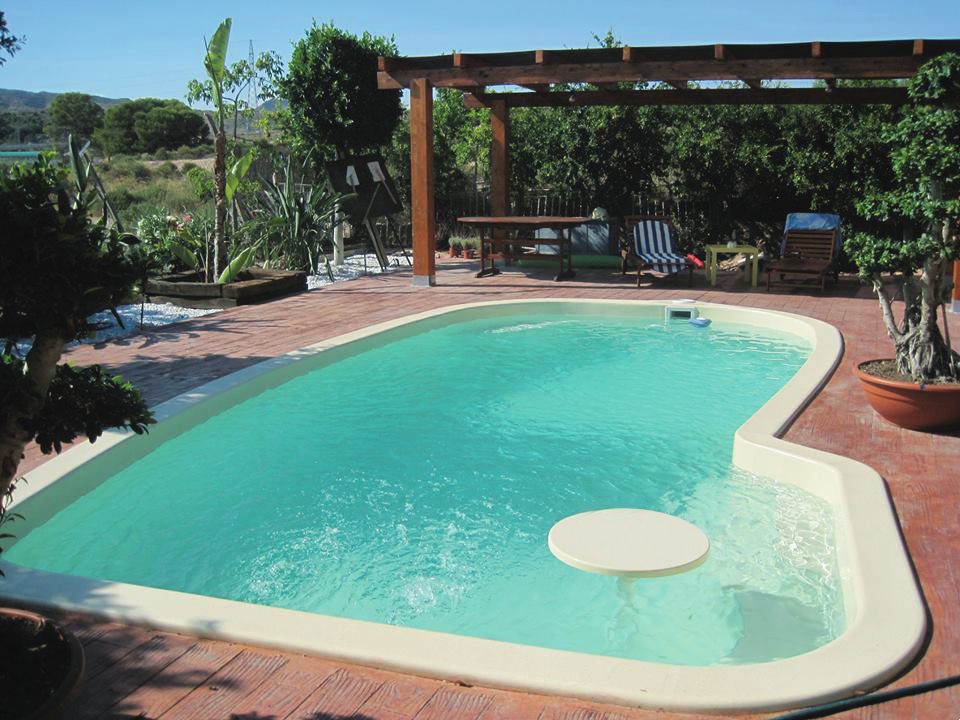 piscine coque australienne modèle Oasis