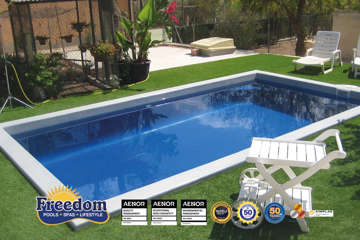 piscine coque modèle Platinum 6