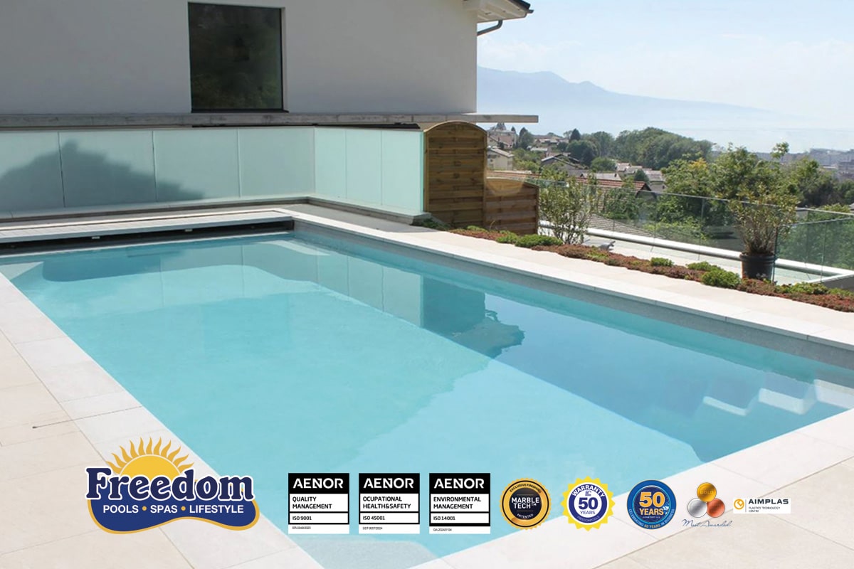 piscine coque modèle Platinum 7